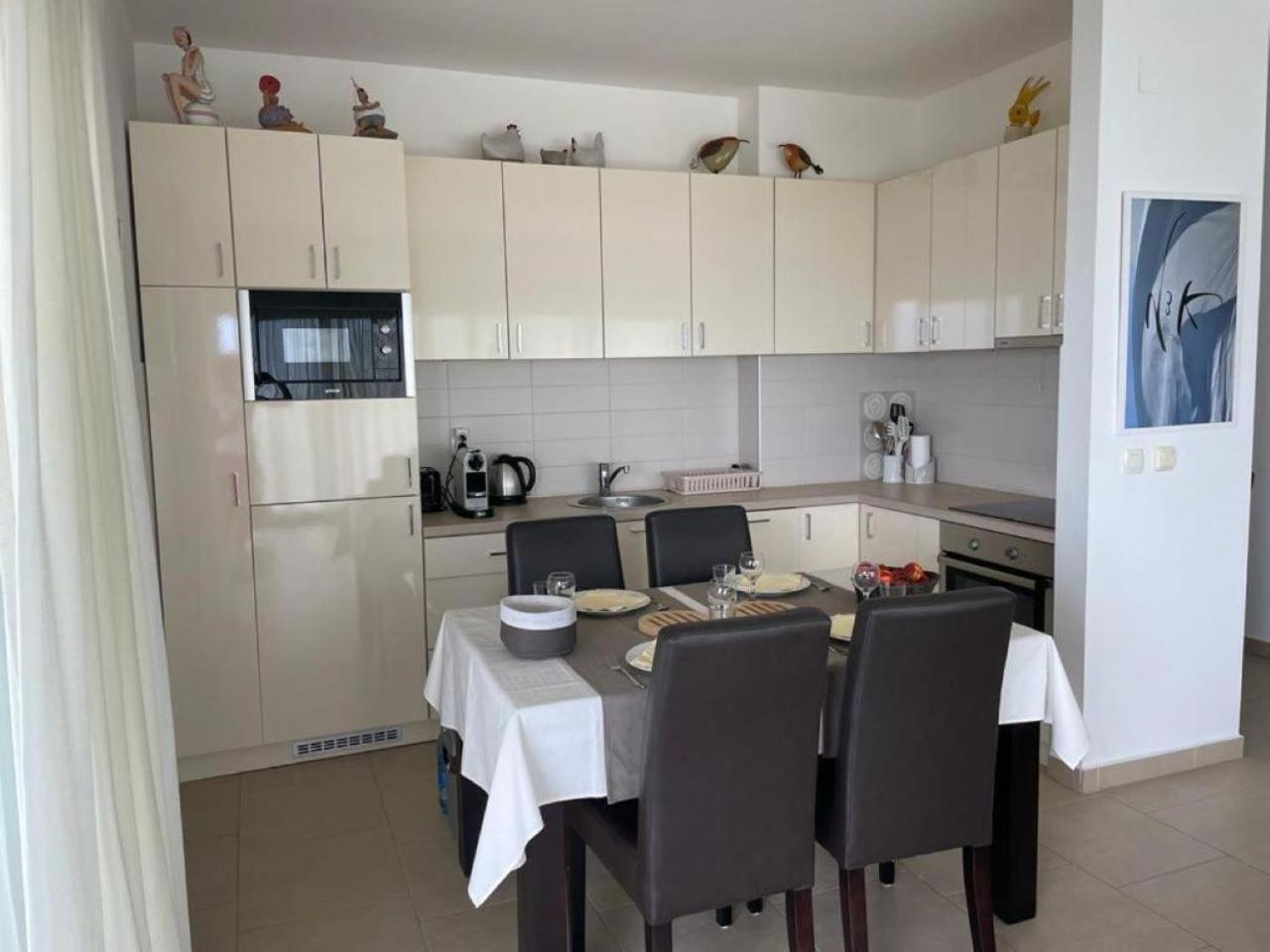 Acacia Hill Apartment C01 Without Pool Ðenovići Екстериор снимка