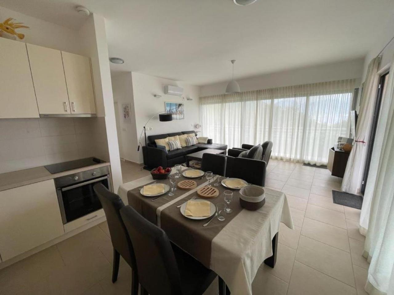 Acacia Hill Apartment C01 Without Pool Ðenovići Екстериор снимка